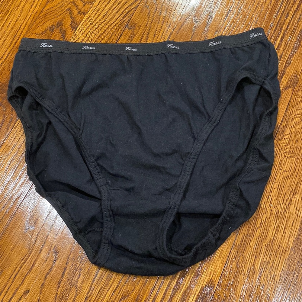 Hanes cotton underwear - Black size 7/Large - Never worn! women’s panty panties